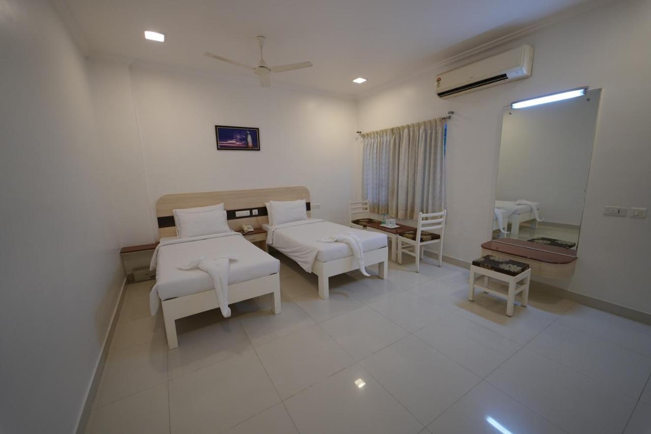 Hotel Palmyra Grand Inn 티루넬벨리 외부 사진