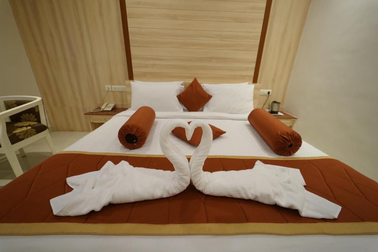 Hotel Palmyra Grand Inn 티루넬벨리 외부 사진