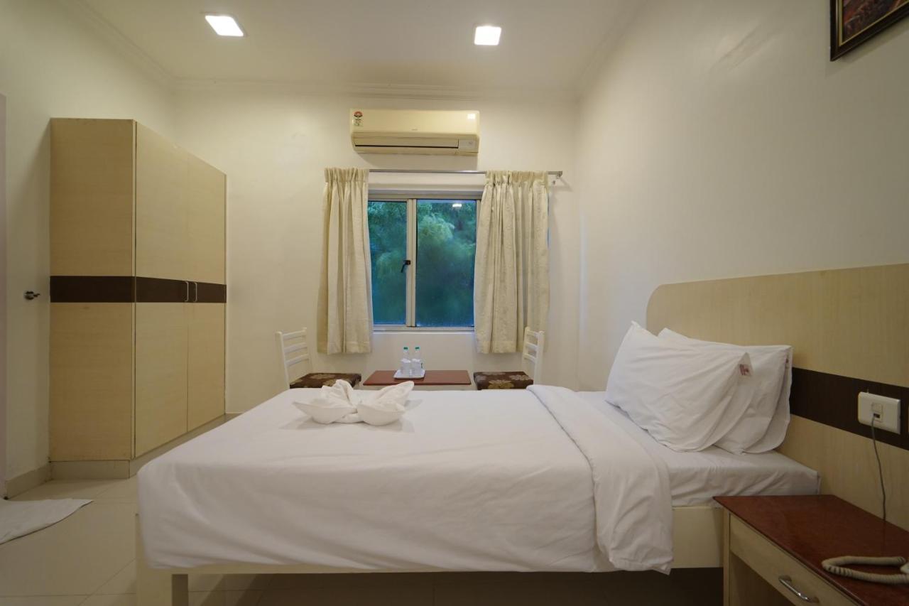 Hotel Palmyra Grand Inn 티루넬벨리 외부 사진