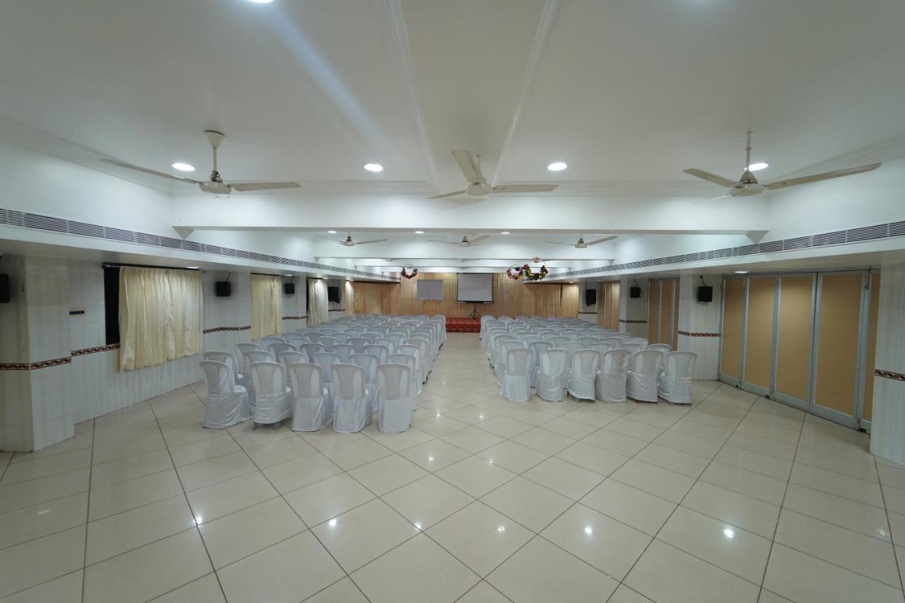 Hotel Palmyra Grand Inn 티루넬벨리 외부 사진