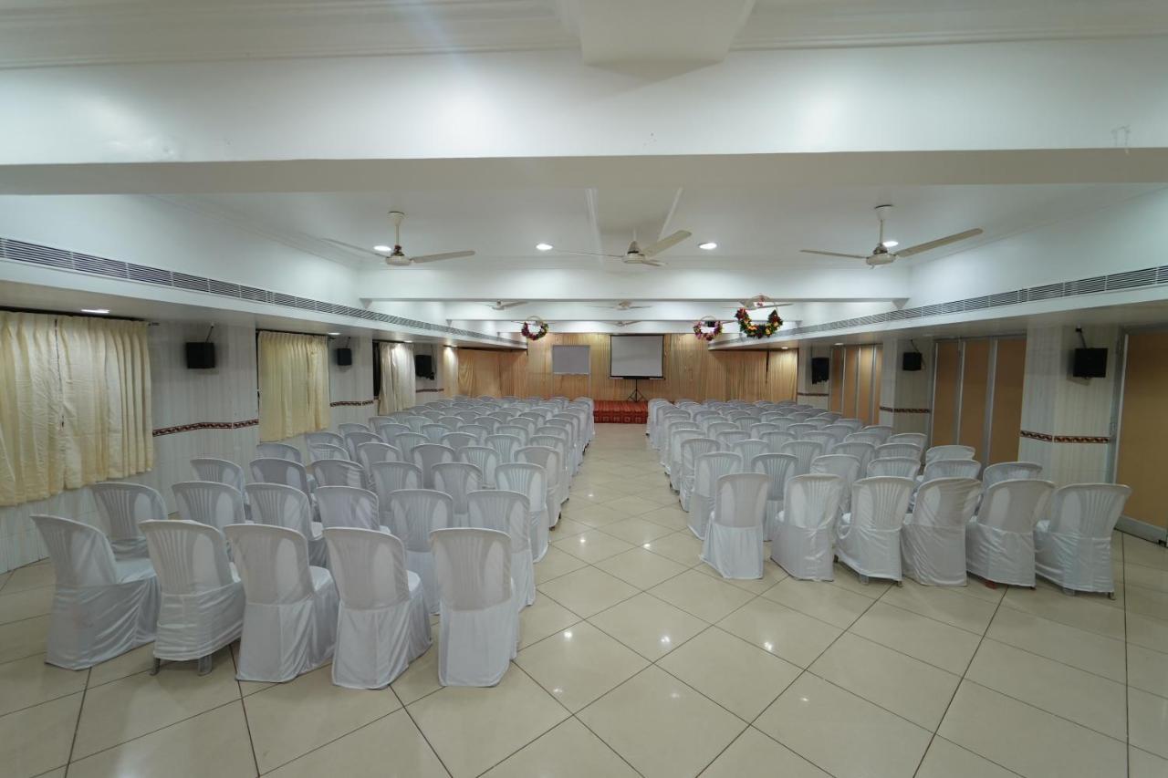Hotel Palmyra Grand Inn 티루넬벨리 외부 사진