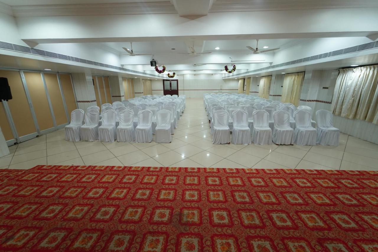 Hotel Palmyra Grand Inn 티루넬벨리 외부 사진